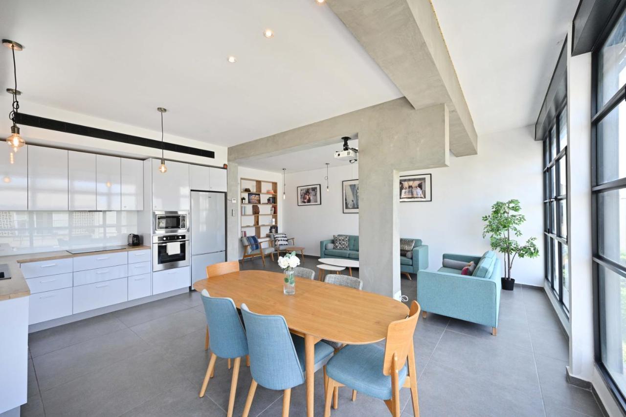 Apartment Designer 2br In Rembrandt Street By Holyguest *