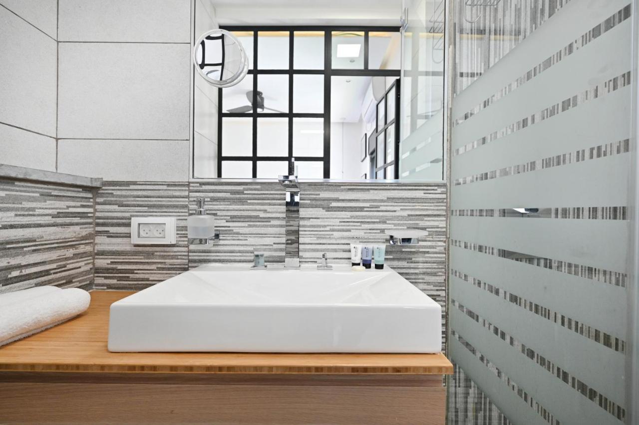 Designer 2br In Rembrandt Street By Holyguest Apartment Tel Aviv